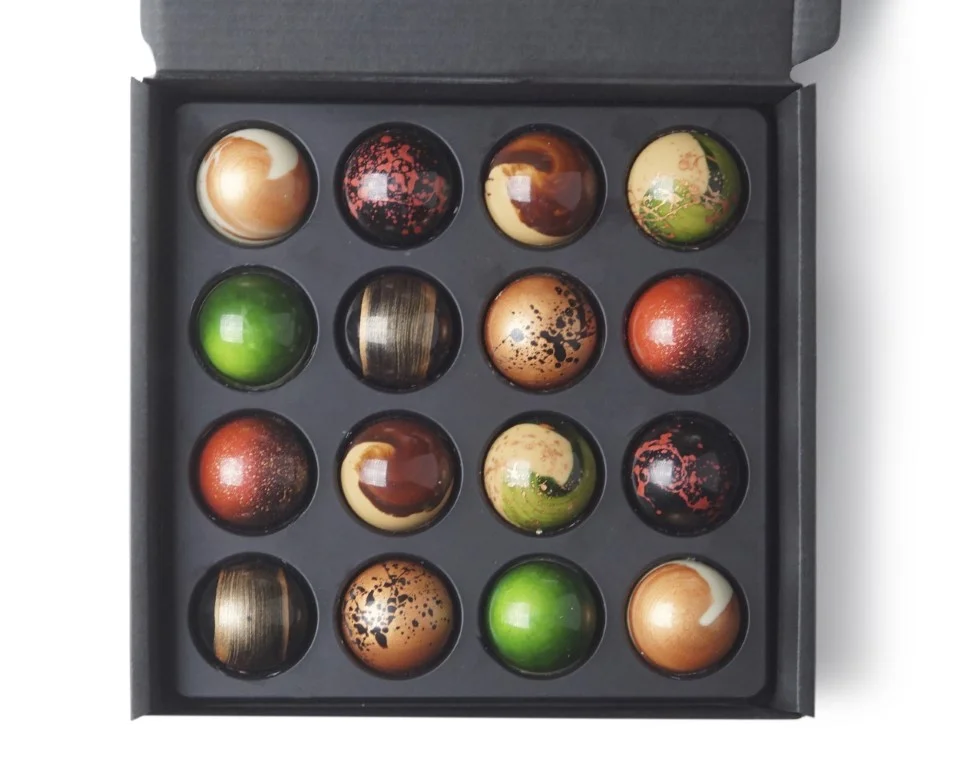 The Classic 4×4 chocolate box - Image 3